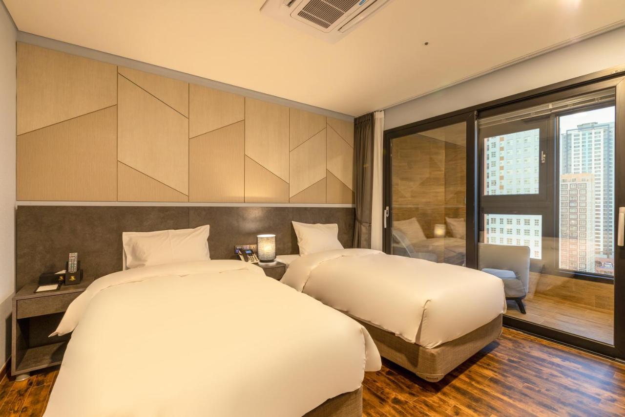 Urban-Est Hotel Goyang Exterior foto
