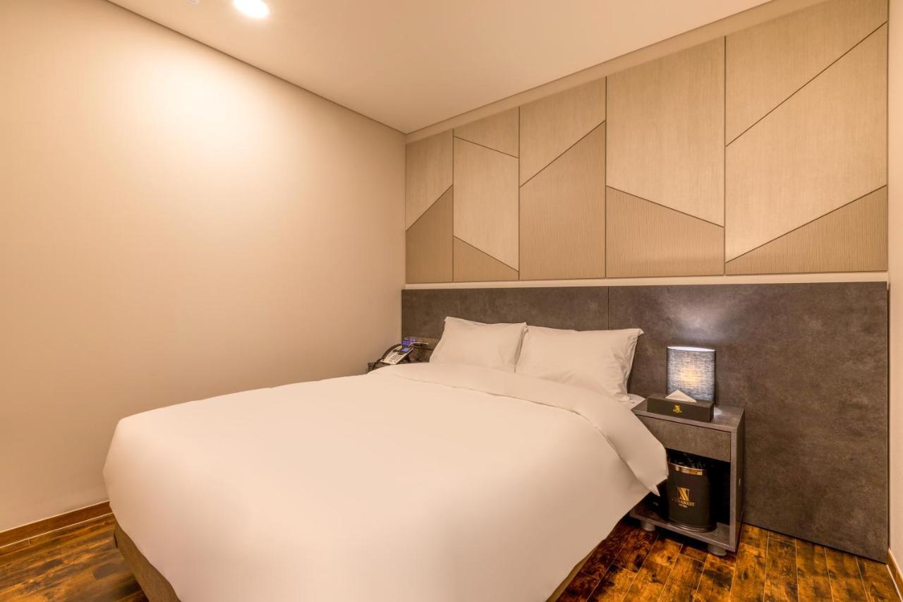 Urban-Est Hotel Goyang Exterior foto