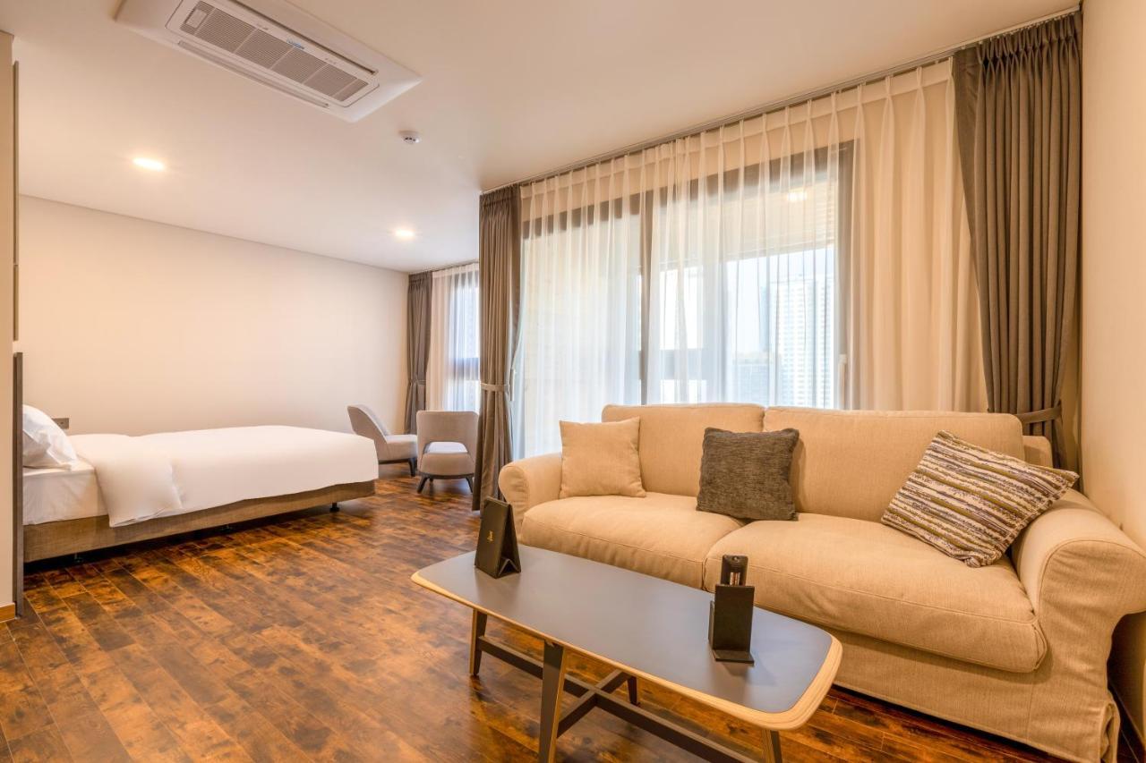 Urban-Est Hotel Goyang Exterior foto