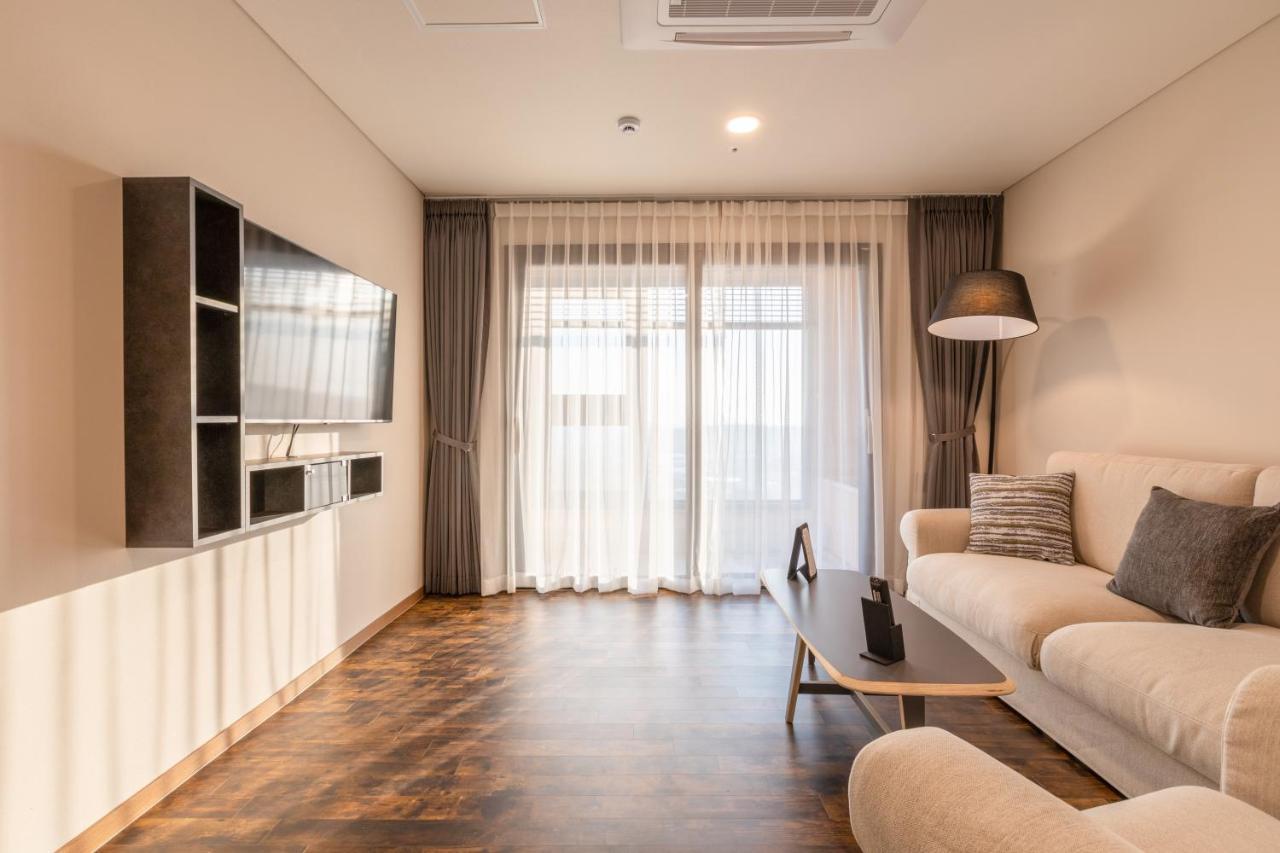 Urban-Est Hotel Goyang Exterior foto
