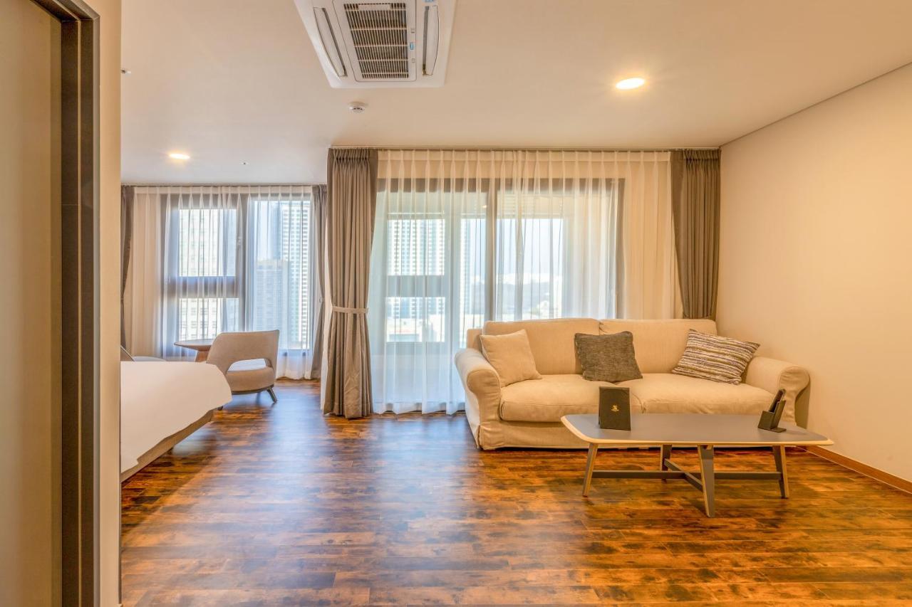 Urban-Est Hotel Goyang Exterior foto
